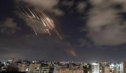 Tel Aviv Diguncang Serangan Balistik, Sirene Berbunyi di Tengah Malam