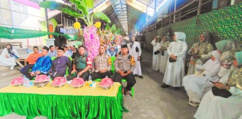 Bhabinkamtibmas Juppandang Maulid Nabi Muhammad SAW 1446 H Bersama Warga Pasar Sentral Enrekang