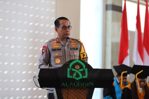Kapolda Sulsel Berikan Orasi Ilmiah di Acara PBAK UIN Alauddin Makassar