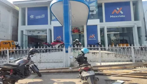 Di Duga Langgar Aturan, Bajaj Showroom & Maxride di Sorot