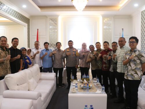 Baru Menjabat, Kapolda Sulsel Silaturahmi dengan Forkopimda, Perkuat Sinergitas Jelang Pilkada 2024