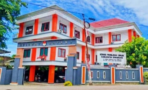KPU Enrekang Membuka Posko Layanan Pindah Memilih Jika Terjadi Kendala, Ini Ketentuannya.