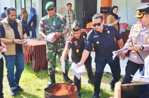 Logistik Pilkada Enrekang  Tuntas Terdistribusi Ke 497 TPS
