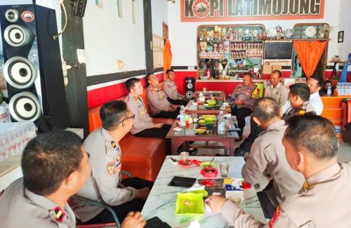 Kapolres Enrekang Gelar Coffee Morning PJU dan Perwira Bahas Disiplin, Ketahanan Pangan