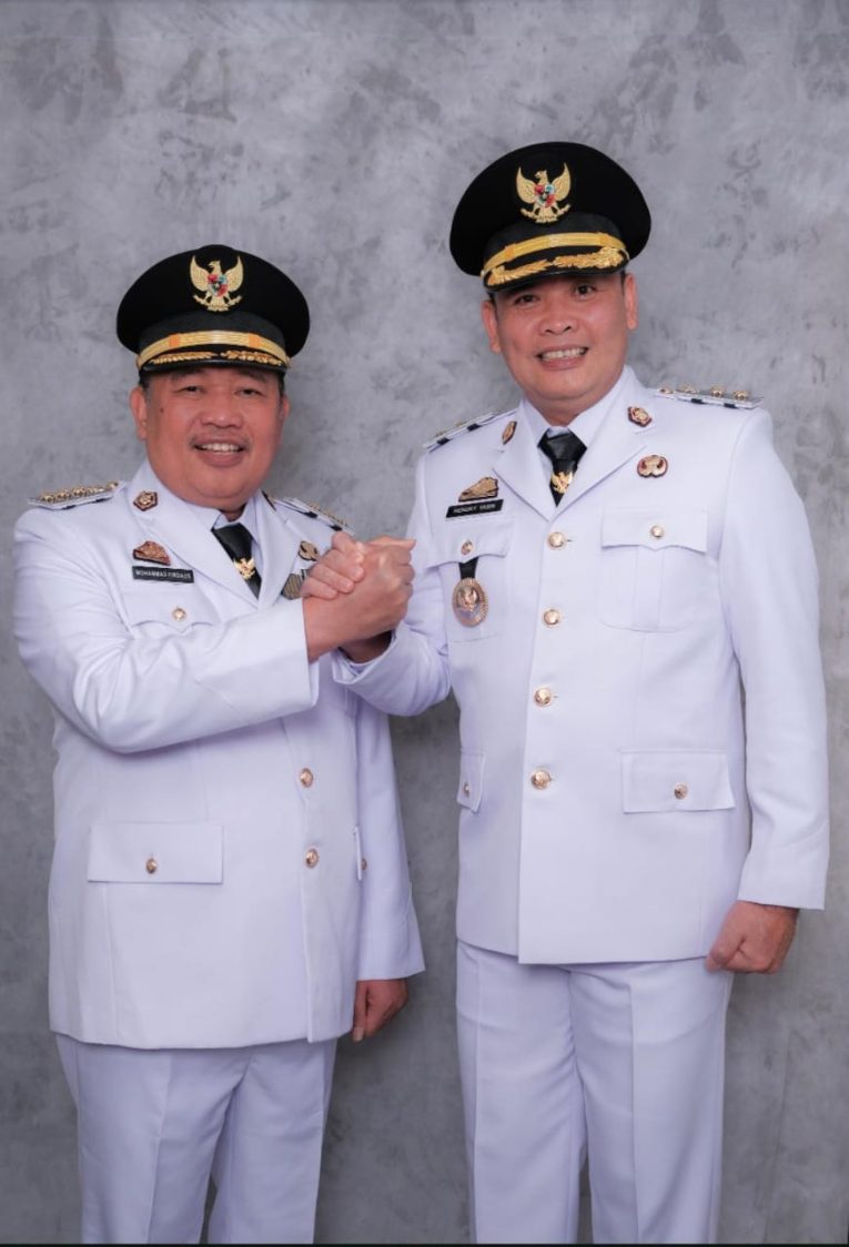 Ir. Muhammad Firdaus Dg. Manye dan Dr. H. Hengky Yasin