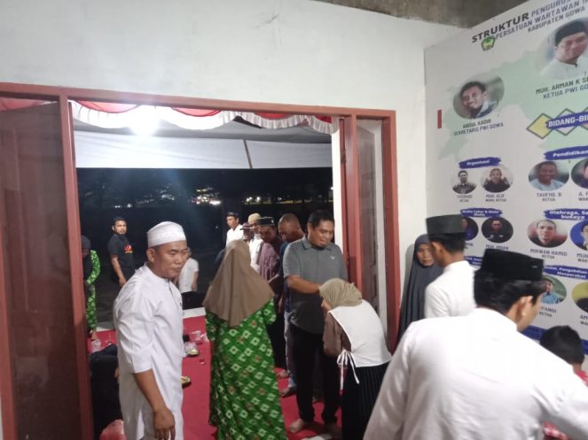 Ramadhan Berbagi, PWI Gowa Adakan Bukber dengan Anak Panti Asuhan di Gowa