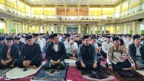 Bupati dan Wakil Bupati Takalar Laksanakan Shalat Idul Fitri Perdana Bersama Masyarakat