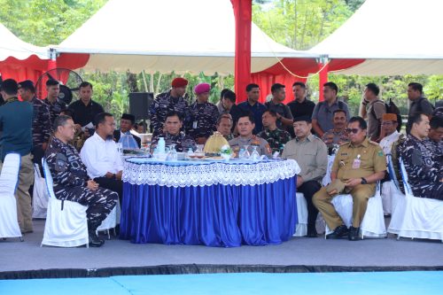 Bupati Takalar Dampingi KSAL dan Kabaharkam Kunker di Desa Punaga