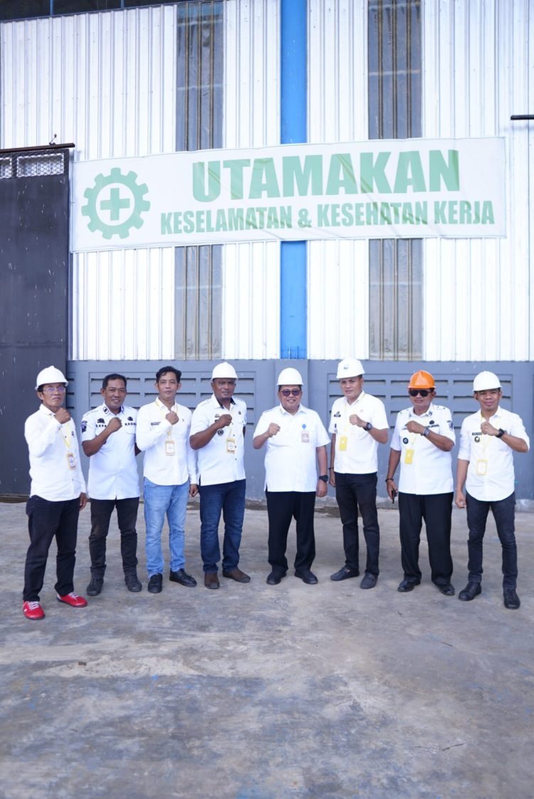 Bupati Takalar Tinjau Pabrik Pakan Udang, Dorong Pemanfaatan Potensi Lokal