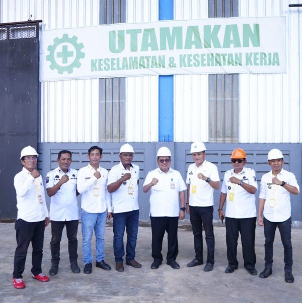 Bupati Takalar Tinjau Pabrik Pakan Udang, Dorong Pemanfaatan Potensi Lokal