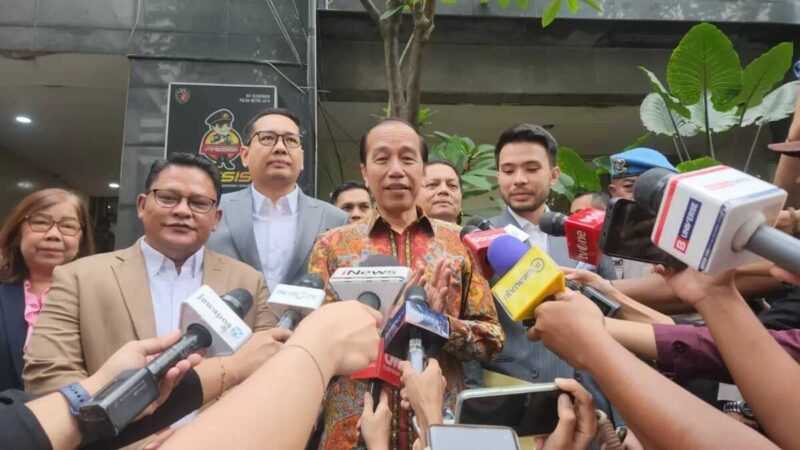 Terkuak! Ternyata Jokowi Serahkan Cuma Fotokopi Ijazah Bukan Dokumen Asli