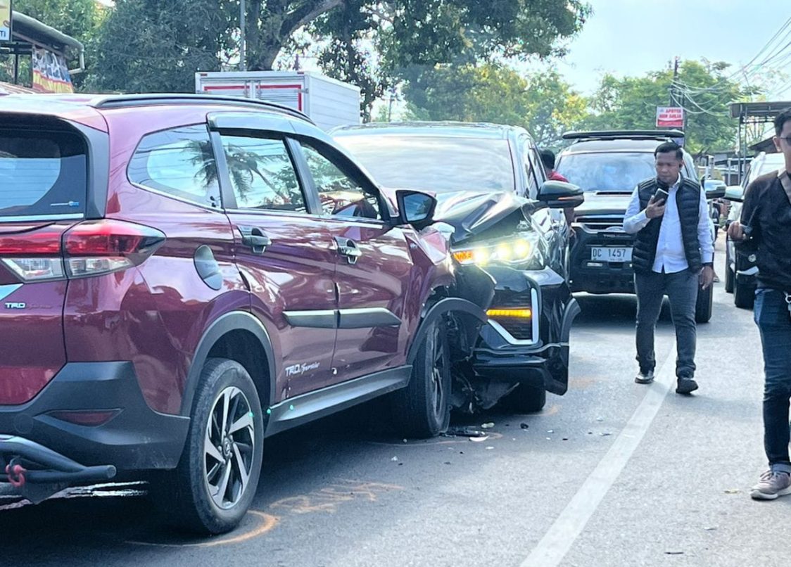 Hendak Gerebek Tambang Ilegal, Mobil Kapolres Gowa Ditabrak Rush