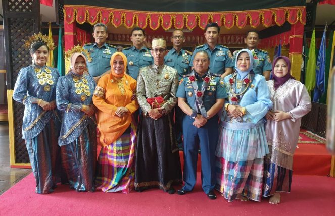 Putra Mahkota Gowa Sambut Brigjen TNI Wahyudi di Istana Balla Lompoa