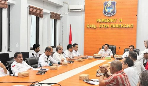 Kompak Bantu Rakyat, Bupati Yusuf Ritangnga Dan Wabup Andi Tenri Liwang Direspon Positif Publik