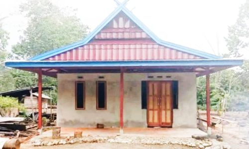 Dibantu Perbaikan Rumah Layak Huni, Warga Desa Botto Malangga Merasa Senang