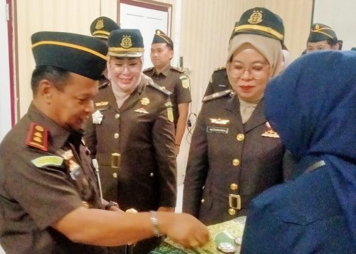 Kajari Enrekang Lantik Kasi Datun Dan 3 Ka Subsi