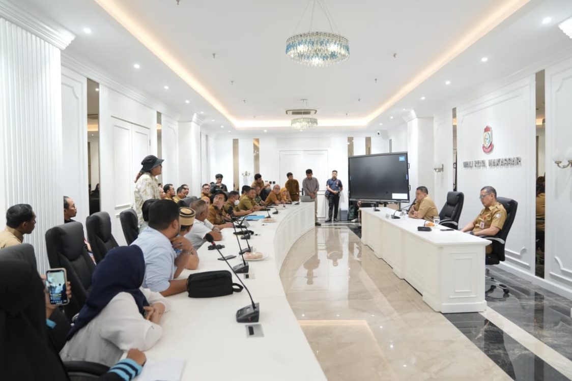 Warga Tamalanrea Tolak PLTSa, Wali Kota Makassar Janji Bawa Aspirasi ke Jakarta