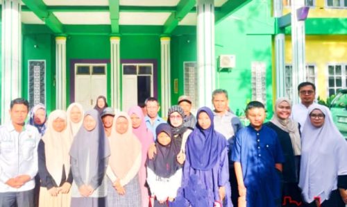 7 Siswa Penerima Bea Siswa SD Masuk SLTP Athirah Bone