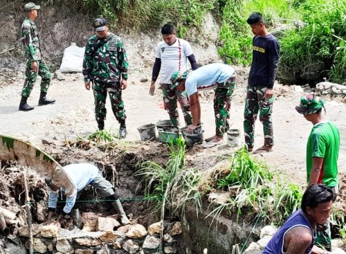 Dan Satgas TMMD Letkol Inf.Augustiar Adinegoro Tinjau Pengerasan Jalan Capai 98 Persen