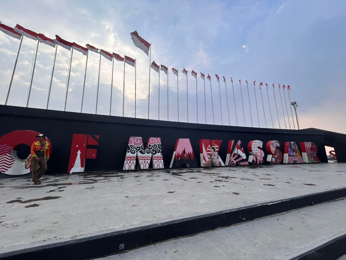 Dinsos Makassar-UPT Losari Gandeng KPJ Atur Pengamen di Kawasan Pantai