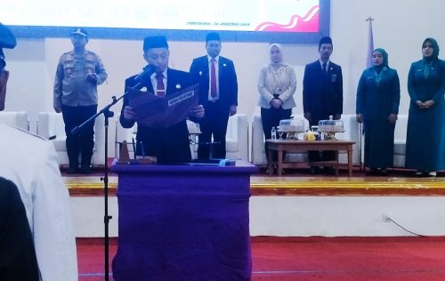 Bupati Enrekang Lantik 7 Pejabat Eselon II, 39 Pejabat Administrator dan 8 Camat
