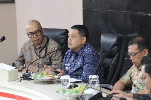 Wali Kota Makassar Ingatkan Pejabat Hidup Sederhana, Bukan Fashion Show ke Kantor