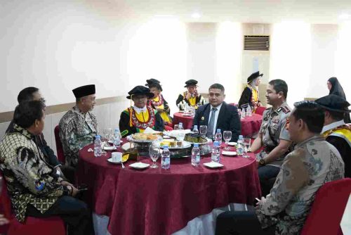 Hadiri Dies Natalis ke-64 UNM, Munafri Tekankan Kolaborasi untuk Makassar Kota Pendidikan