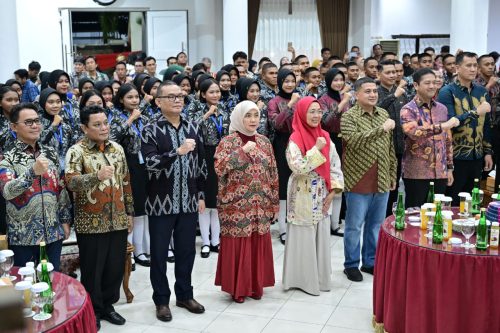 Pemkot Makassar Hadiahi Paskibraka 2025 Liburan ke Bali