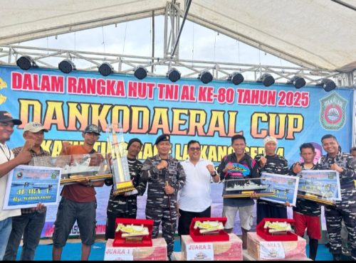 Bupati Takalar Hadiri Final Balap Perahu Katinting di Topejawa, Sumber Racing 23 Juara