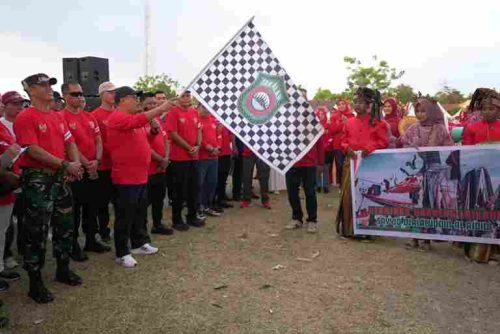 Ribuan Warga Takalar Ikut Napak Tilas dan Kirab Budaya Peringati Kemerdekaan ke-80 RI