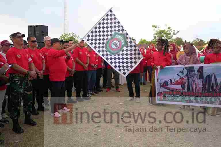 Ribuan Warga Takalar Ikut Napak Tilas dan Kirab Budaya Peringati Kemerdekaan ke-80 RI