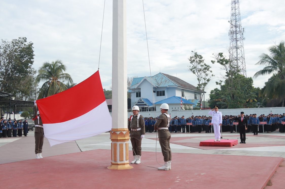 Upacara HUT RI ke-80 di Takalar, Wabup Hengky Yasin Jadi Inspektur Upacara