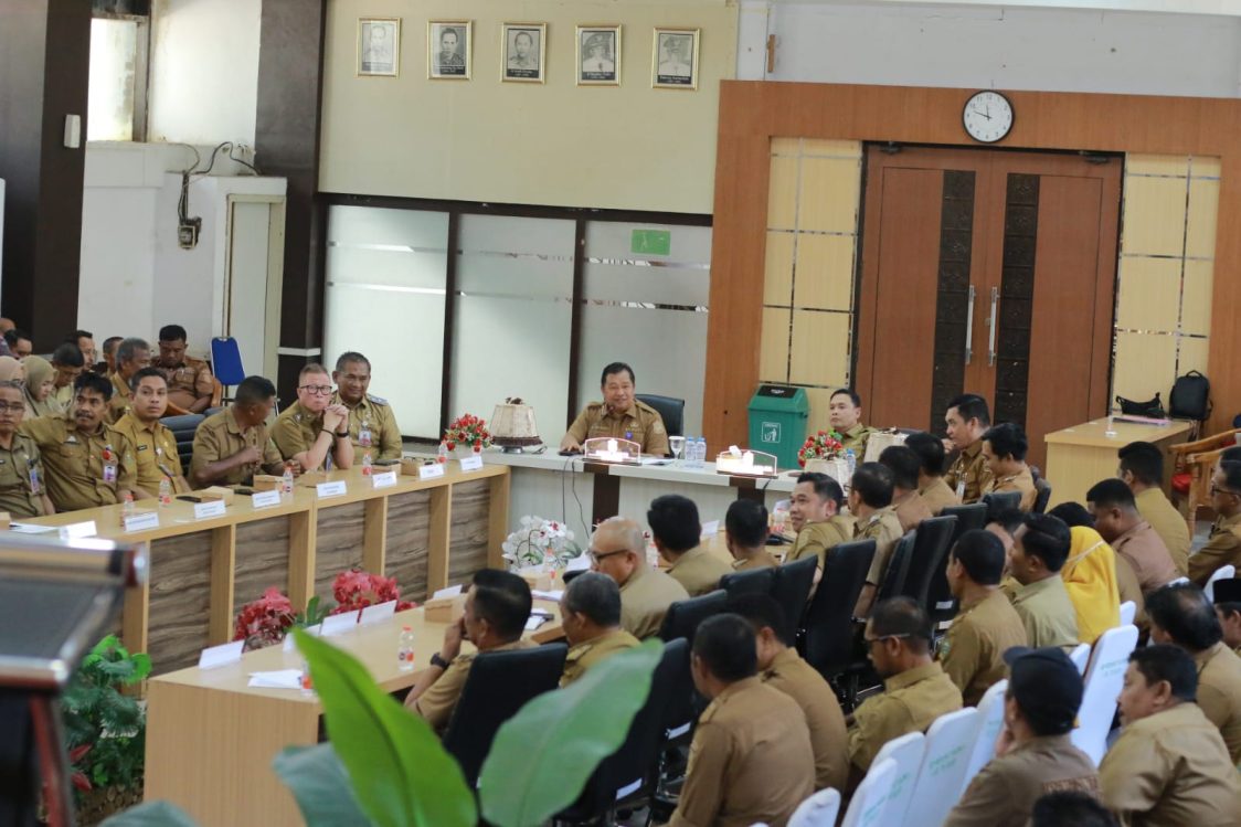 Bupati Tekankan Percepatan Digitalisasi Desa, Optimalisasi Pajak, dan Layanan Publik