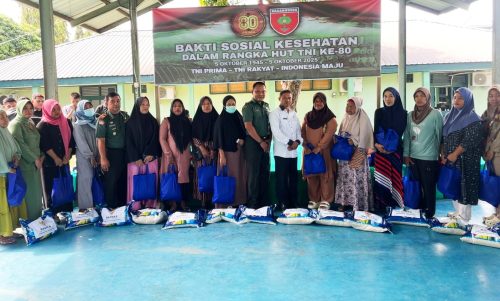 Bakti Sosial Kodim 1419 Enrekang HUT Ke 80 Dan BAZNAS Bagi Sembako Untuk Kaum Dhuafa