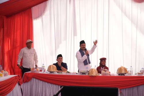 Menteri Sosial Serahkan 20 Rumah Knockdown untuk Nelayan Untia Makassar