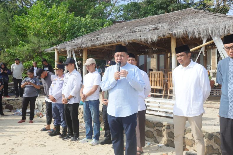Makassar Wujudkan Pulau Mandiri Energi, Samalona Resmi Nikmati Listrik 24 Jam Penuh