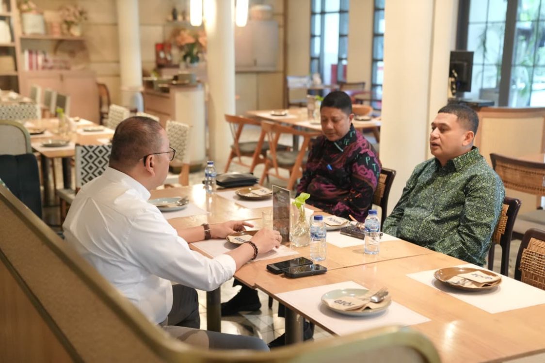 Munafri Arifuddin Temui Kemensos RI, Bahas Pendidikan Anak Pulau di Makassar