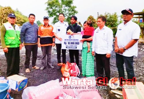 Bupati HM. Yusuf Ritangnga Dan Baznas Salurkan Bantuan Bencana Kebakaran