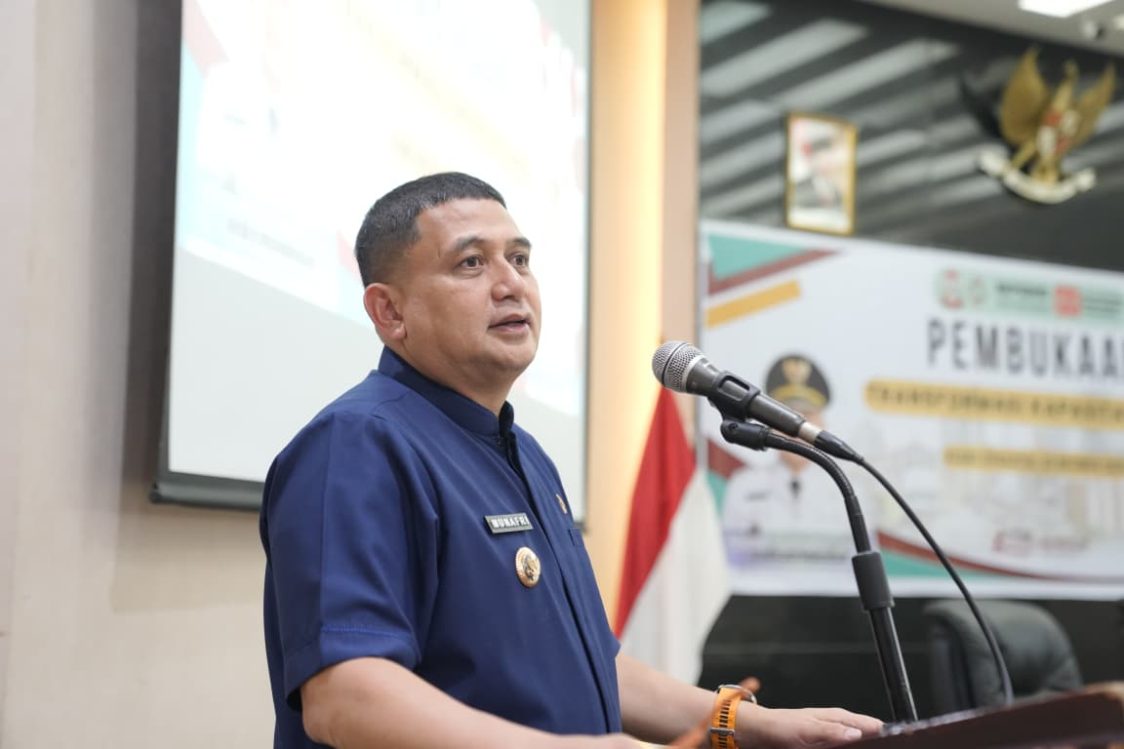 Buka Bimtek, Munafri Pesan Tegas: Lurah Dituntut Aktif, Bukan Sekadar Mendengar