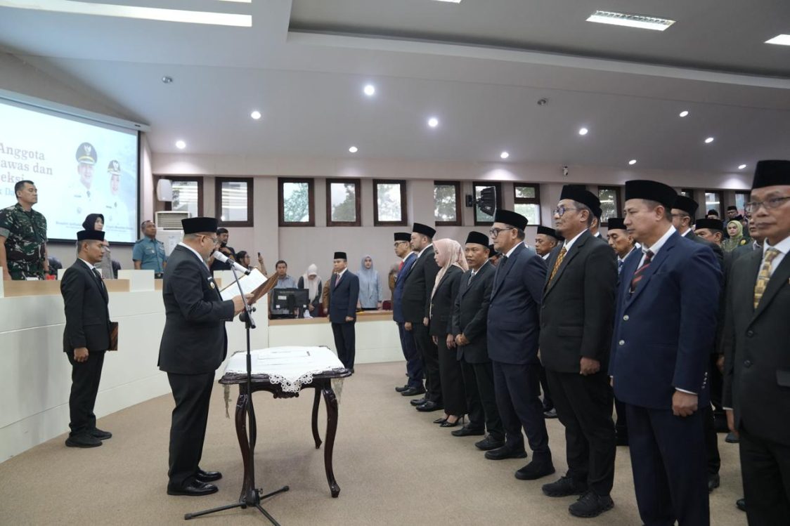 Munafri Arifuddin Resmi Lantik Direksi dan Dewas BUMD Makassar: Jangan Khianati Uang Rakyat