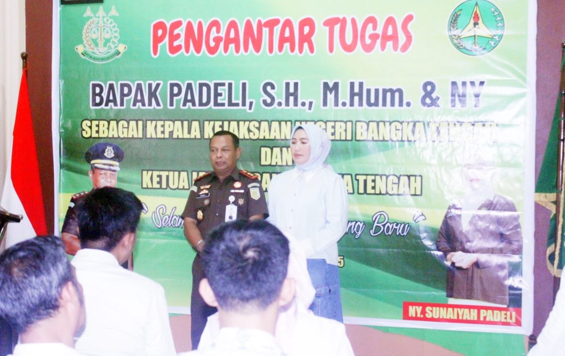 Kajari Padeli Dilepas Internal Jajaran dan Staf Kejari Enrekang untuk Tugas Baru