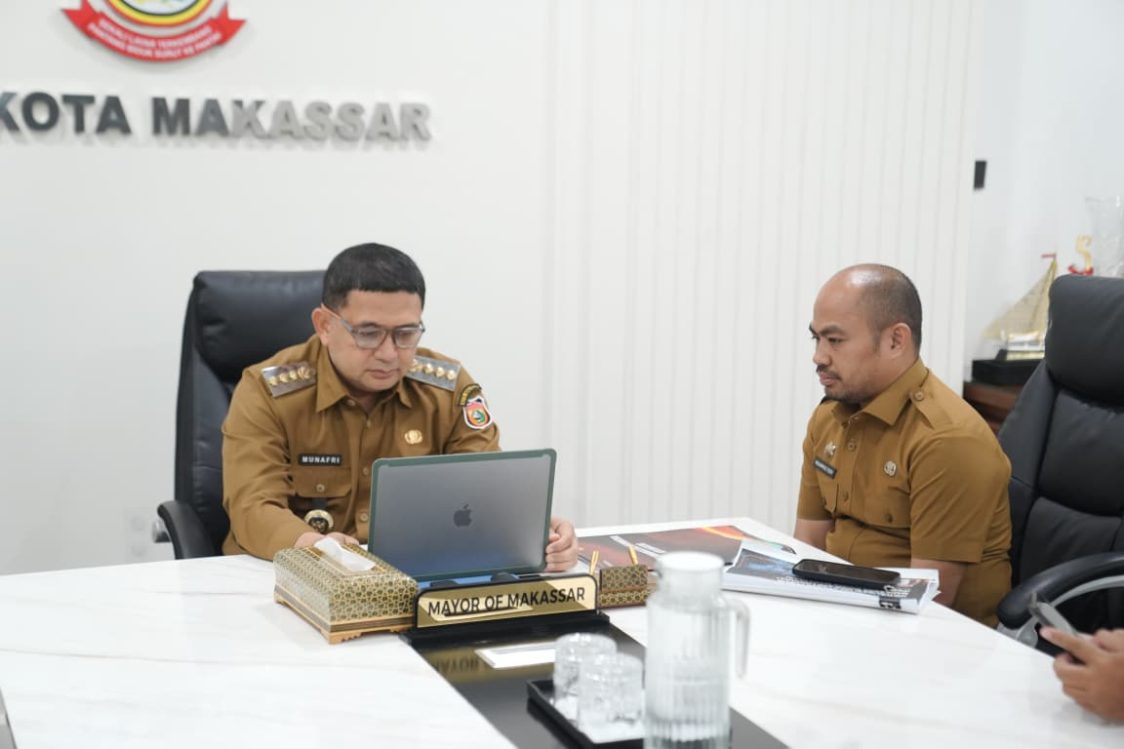 Kadis Kominfo Dampingi Wali Kota Makassar Paparkan Inovasi LONTARA+ di Top Digital Awards 2025