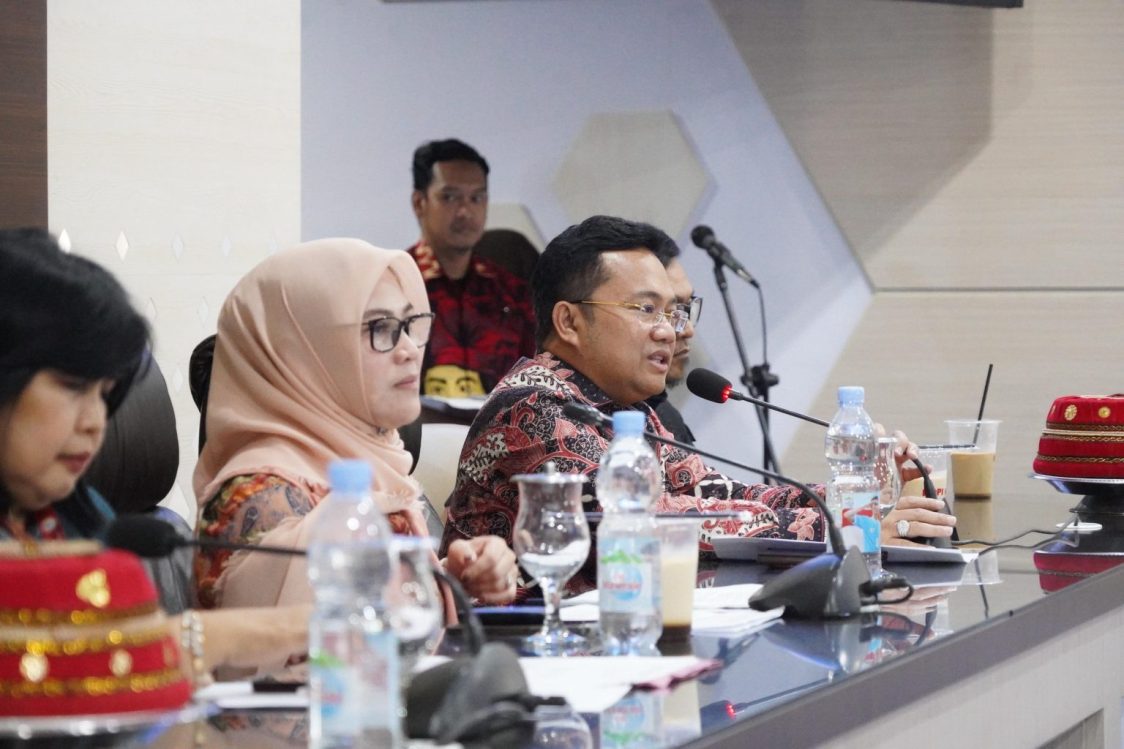 Keluhkan Anggaran Terpangkas, Wabup Minta Komisi E Kawal Hak DBH di Gowa