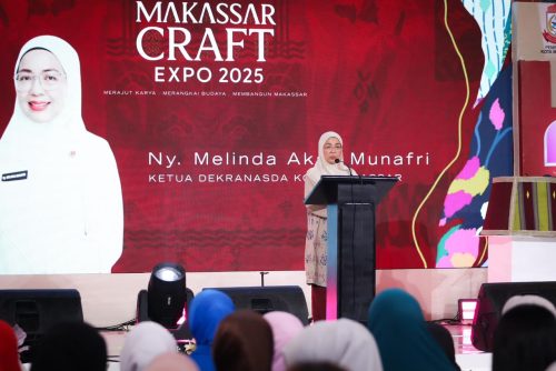Ketua Dekranasda Makassar Resmi Buka Makassar Craft Expo 2025 di Trans Studio Mall