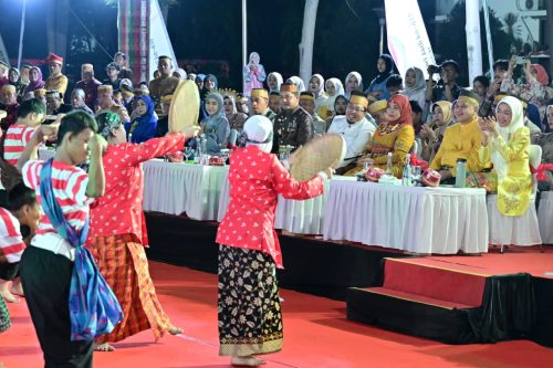 Festival Singara’ Bulang Warnai HUT ke-418 Kota Makassar