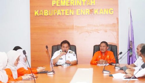 Ekonomi Enrekang Tumbuh Positif, BPS Serahkan Data Terbaru Kemiskinan Turun Signifikan.