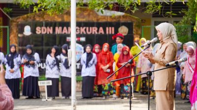 Aliyah Mustika Ilham Pimpin Upacara HGN ke-80 di SD Kompleks Mangkura