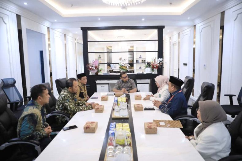 Pemkot Makassar Dukung Makassar Bersholawat di Milad 50 IMMIM