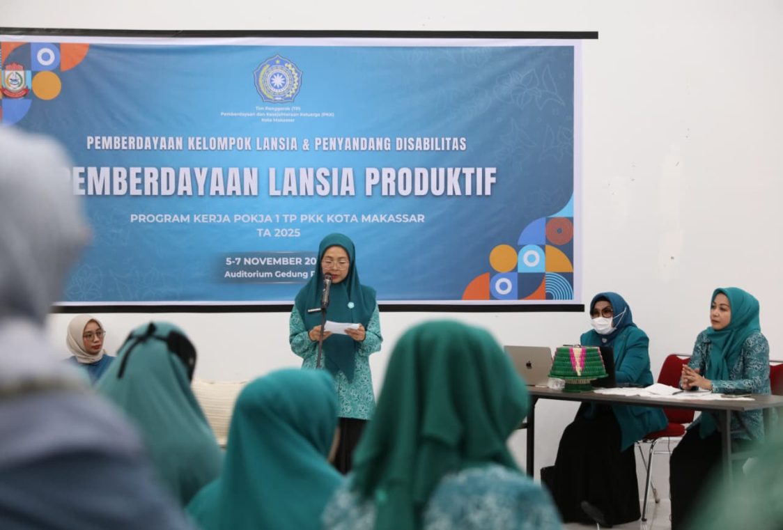 Melinda Aksa Ajak Kader PKK Makassar Wujudkan Lansia Produktif dan Bahagia