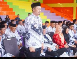 Upacara HGN 2025, Bupati Yusuf Ritangnga Ingatkan Peran Penting Guru Untuk Wujudkan Karakter Siswa Baik